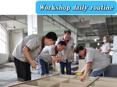 工場のディスプレイキャビネット 試作設置 日々