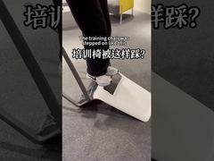 柔らかいクッションとコンパクトなデザインの便利な積み重ねられるオフィスチェア