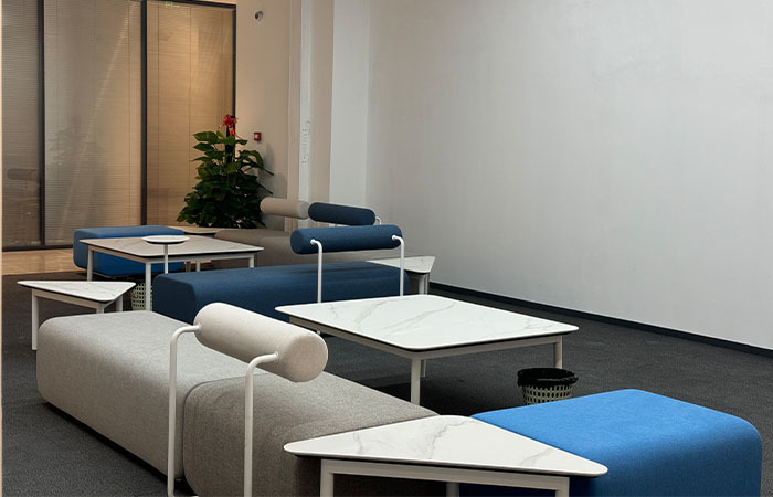 最新の企業ブログについて Office screens, employee workstations, boss desks, all purchased in one stop, no need to communicate with multiple suppliers.