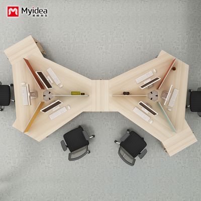 カスタマイズデザイン、会社のオフィス、会計、財務デスク、スタッフデスク、不規則な組み合わせデスク